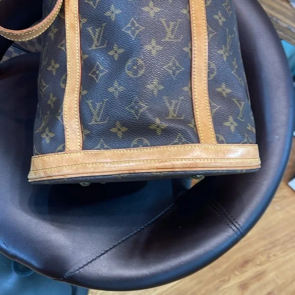 Louis Vuitton Bucket Monogram Shoulder - Picture 3 of 5